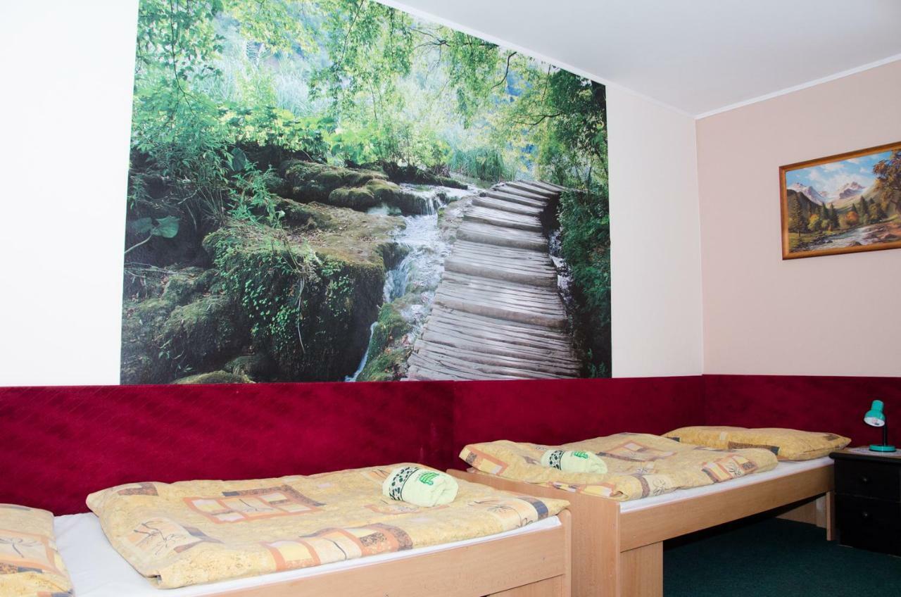 Turistická Ubytovňa Osada Liptovská Osada Exterior foto