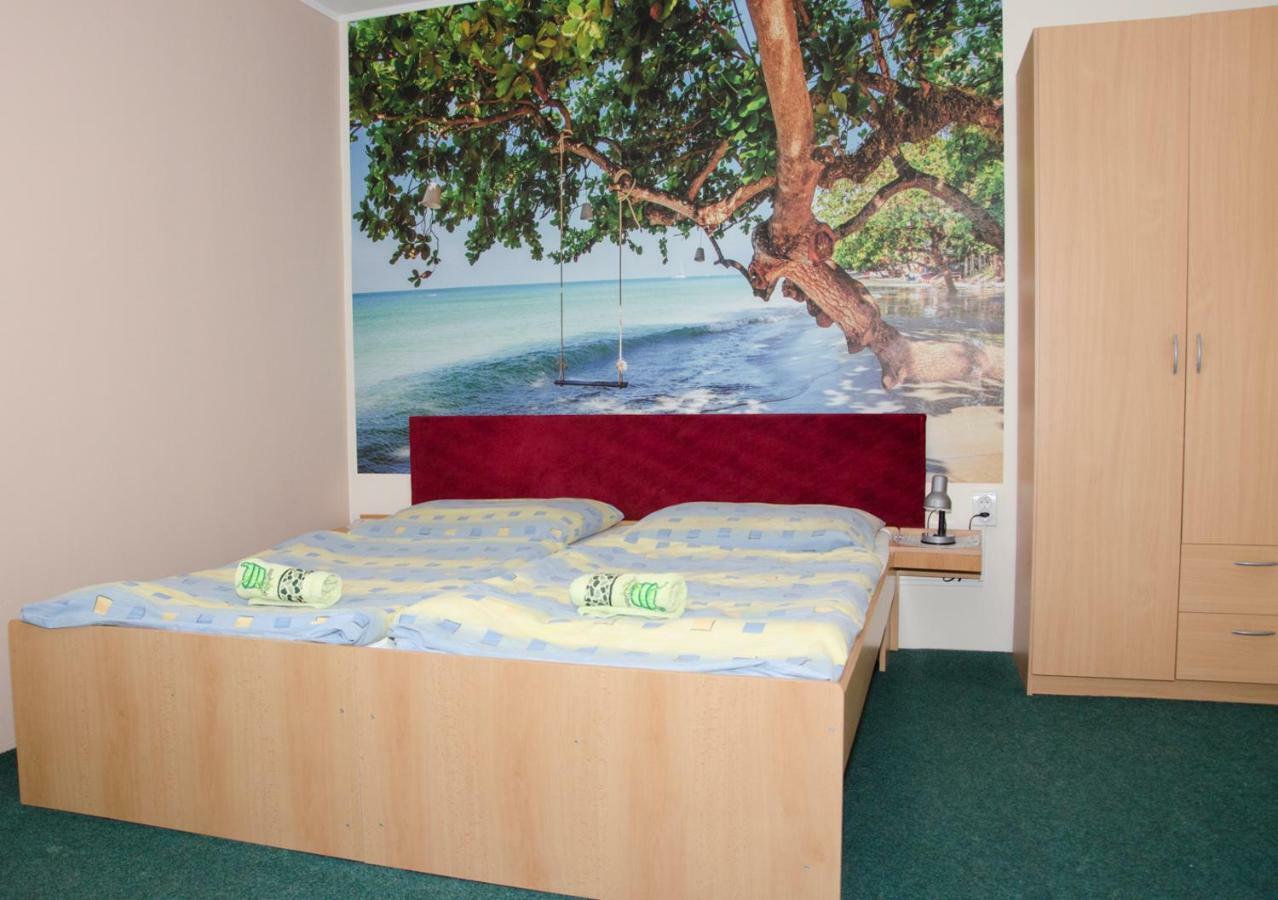 Turistická Ubytovňa Osada Liptovská Osada Exterior foto